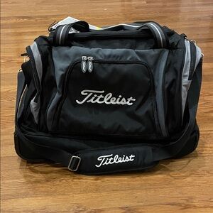 Titleist Black and Gray Expandable Duffel Bag with Wheels